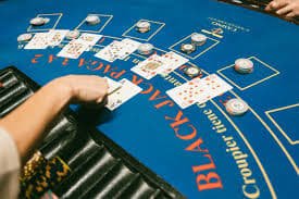 Detailed view of Lucky Rooster paytable showing symbol values and bonus features